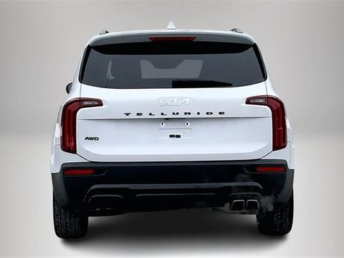 Used 2022 Kia Telluride EX w/ EX Premium Package image 4