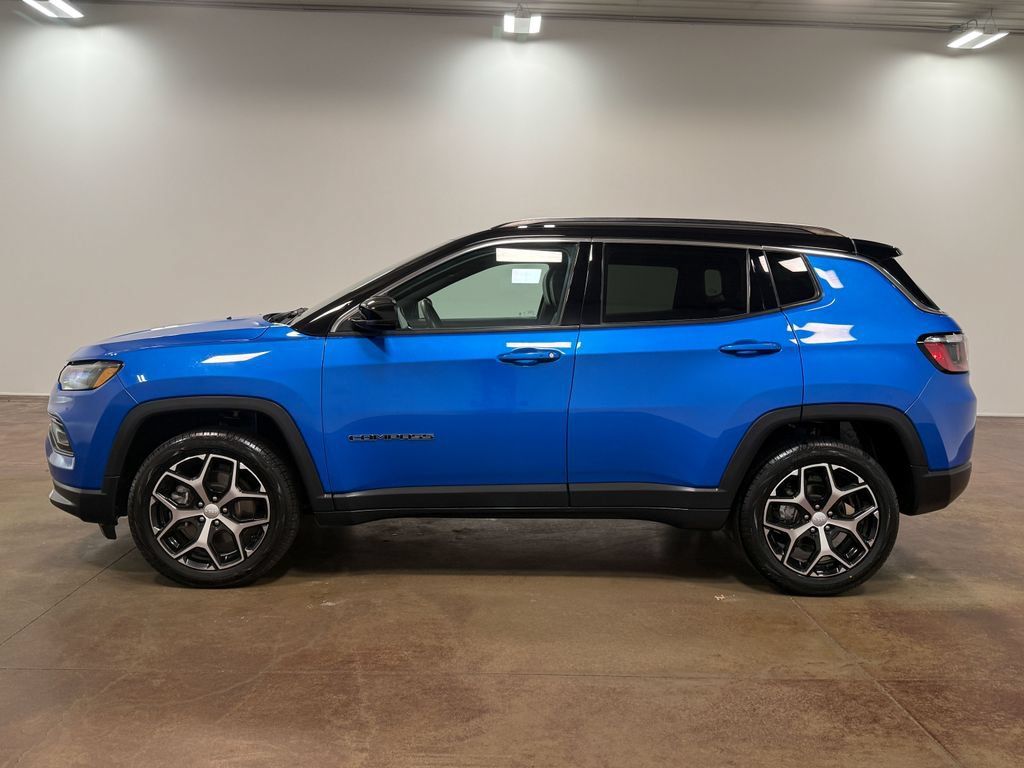 Used 2024 Jeep Compass Limited AWD/4WD image 6