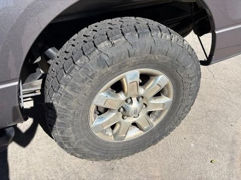 Used 2014 Ford F150 XLT w/ XLT Chrome Package AWD/4WD image 9