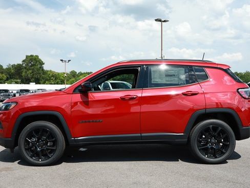 New 2026 Jeep Compass Latitude AWD/4WD image 9