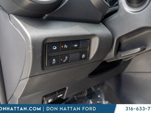 Used 2021 Nissan Kicks S FWD image 15