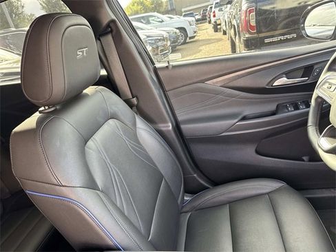 Used 2024 Buick Envista Sport Touring w/ Convenience I Package image 13