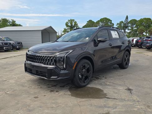 New 2026 Kia Sportage X-Line w/ X-Line Premium Package AWD/4WD image 4