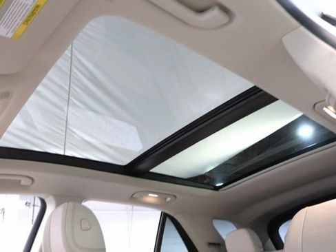 Used 2024 Mercedes-Benz GLE 580 4MATIC image 11