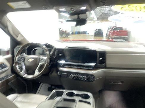Used 2025 Chevrolet Silverado 2500 LT w/ All Star Edition AWD/4WD image 16