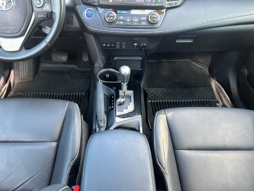 Used 2018 Toyota RAV4 Limited AWD/4WD image 15