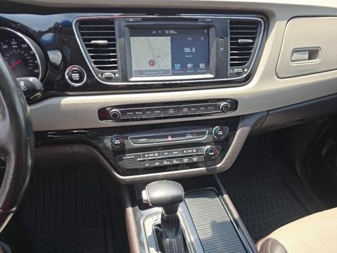 Used 2018 Kia Sedona SX Limited w/ SX Limited Prestige Package FWD image 36