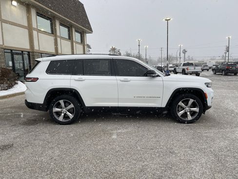 Used 2021 Jeep Grand Cherokee L Limited image 2