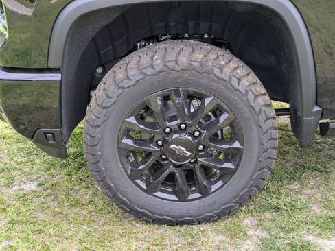 New 2026 Chevrolet Silverado 2500 High Country w/ Midnight Edition AWD/4WD image 7