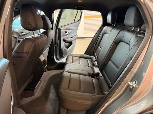 Used 2025 Buick Envista Sport Touring FWD image 38