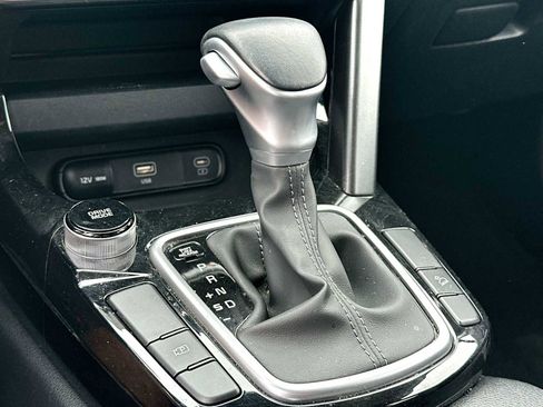 Used 2025 Kia Seltos S image 21