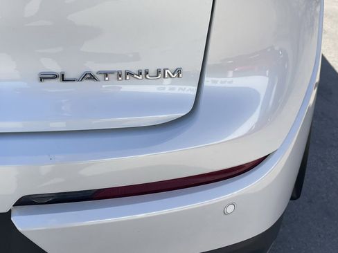 Used 2025 Toyota Crown Platinum image 7