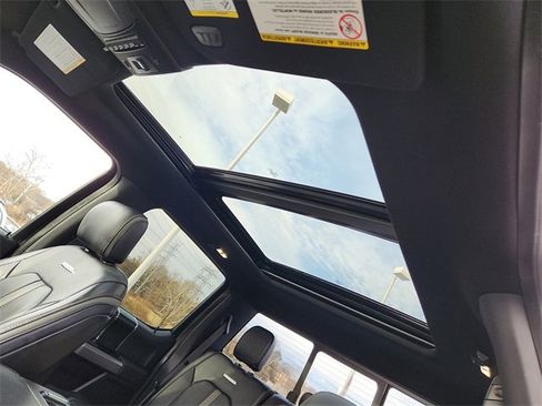 Used 2019 Ford F350 Platinum w/ Platinum Ultimate Package image 14