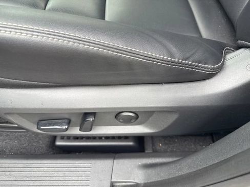 Used 2023 Nissan Rogue SL w/ SL Premium Package FWD image 32