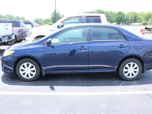 Used 2011 Toyota Corolla LE FWD image 8