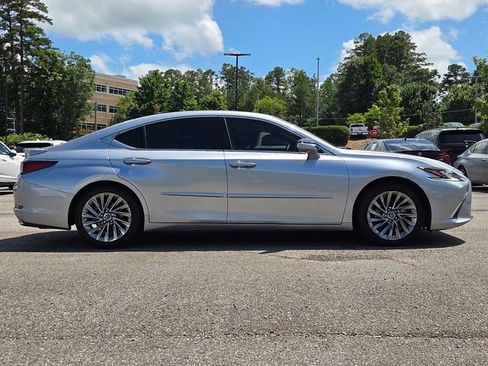 Used 2025 Lexus ES 350 Ultra Luxury w/ Accessory Package (Z2) FWD image 6