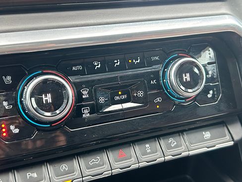 Used 2023 GMC Sierra 1500 Denali Ultimate image 18