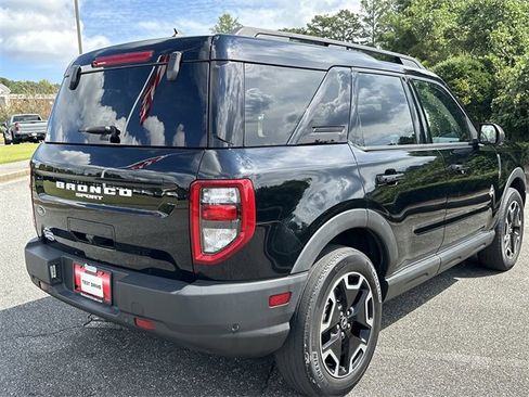 Used 2021 Ford Bronco Sport Outer Banks w/ Outer Banks Package (96D) image 5