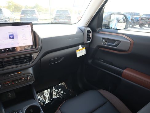 New 2025 Ford Bronco Sport Outer Banks image 32