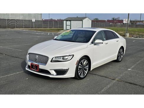 Used 2018 Lincoln MKZ Reserve image 3
