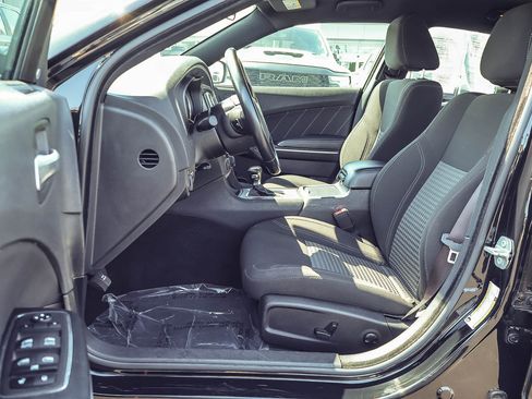 Used 2023 Dodge Charger SXT RWD image 2