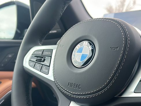 New 2026 BMW X5 xDrive40i w/ M Sport Package image 21