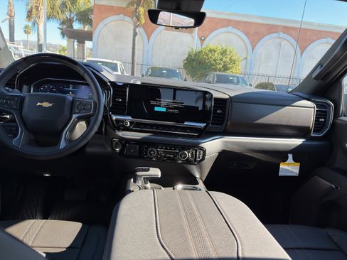 New 2026 Chevrolet Silverado 1500 High Country w/ Technology Package AWD/4WD image 30