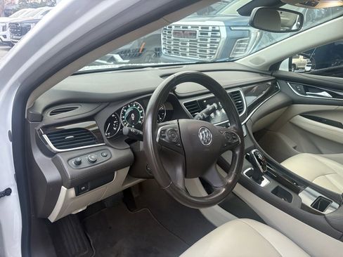 Used 2017 Buick LaCrosse Preferred image 14