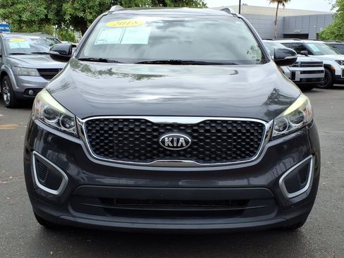 Used 2018 Kia Sorento LX image 8