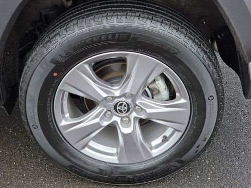 Used 2025 Toyota RAV4 XLE image 15