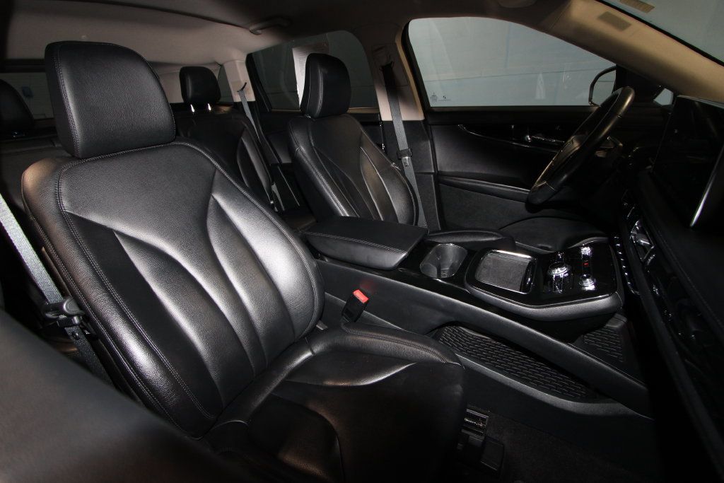 Used 2023 Lincoln Nautilus AWD w/ Premium Package image 23