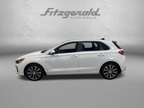 Used 2019 Hyundai Elantra GT w/ Style Package 02 FWD image 2