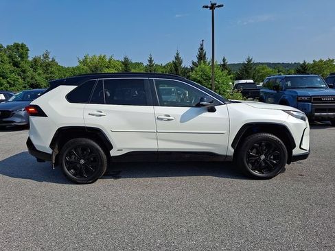 Certified 2022 Toyota RAV4 XSE w/ XSE Grade Weather Package AWD/4WD image 7