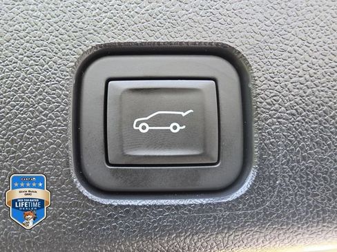 Certified 2026 Chevrolet Traverse Z71 w/ Driver Confidence Package AWD/4WD image 6