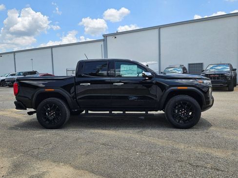 New 2026 GMC Canyon Denali w/ LPO, Denali Black Edition AWD/4WD image 7