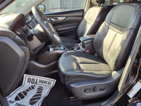 Used 2020 Nissan Rogue SL w/ Premium Package image 8