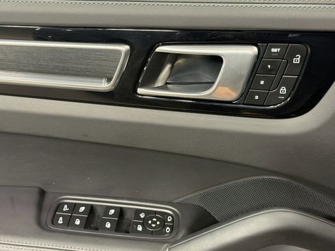 Used 2023 Porsche Cayenne GTS image 23