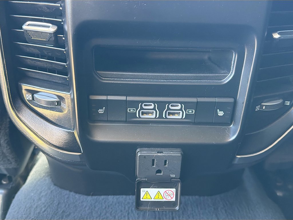 Used 2023 RAM 3500 Limited AWD/4WD image 25