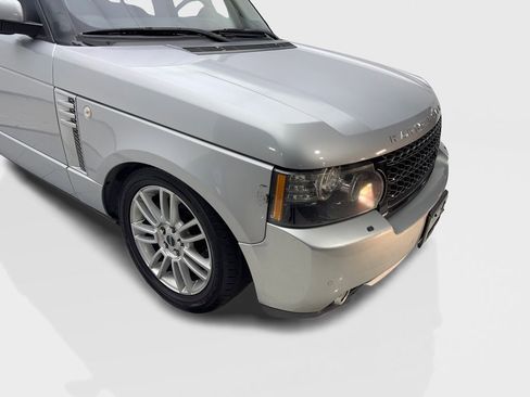 Used 2012 Land Rover Range Rover HSE image 17