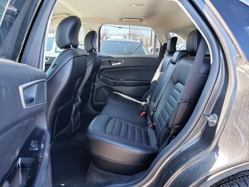 Used 2019 Ford Edge SEL w/ Equipment Group 201A image 5