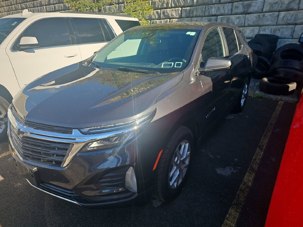 Used 2023 Chevrolet Equinox LT AWD/4WD image 9