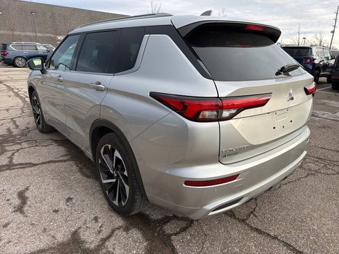 Used 2022 Mitsubishi Outlander SEL image 7