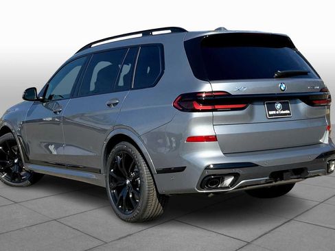 Used 2025 BMW X7 xDrive40i w/ M Sport Package AWD/4WD image 12