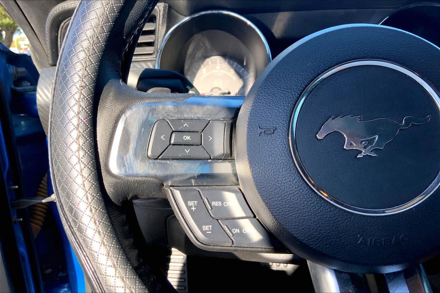 Certified 2017 Ford Mustang Coupe RWD image 24