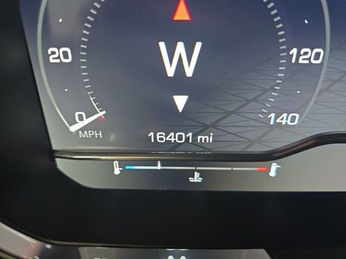 Used 2023 GMC Sierra 1500 SLT w/ SLT Convenience Package image 16