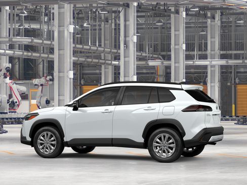New 2026 Toyota Corolla Cross LE w/ Moonroof Package AWD/4WD image 5