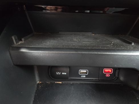 Used 2020 Kia Soul GT-Line Turbo FWD image 36