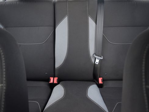 Used 2017 Ford Focus ST image 18