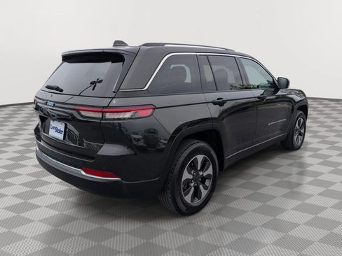 Used 2023 Jeep Grand Cherokee 4WD 4xe image 5