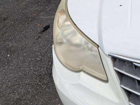 Used 2008 Chrysler Sebring Touring w/ Special Touring Group image 5